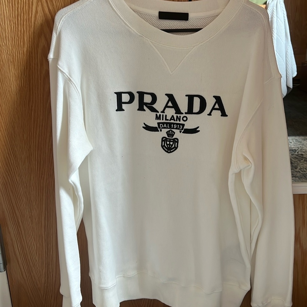 Prada Crewneck / Long sleeve logo